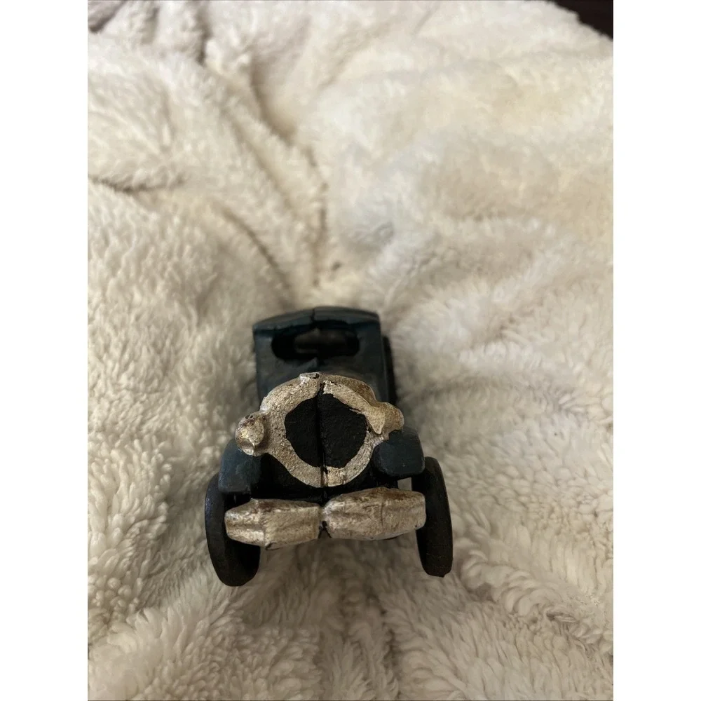 Vintage Cast Iron Blue Toy Truck With Red/Brown Bed. Working Wheels